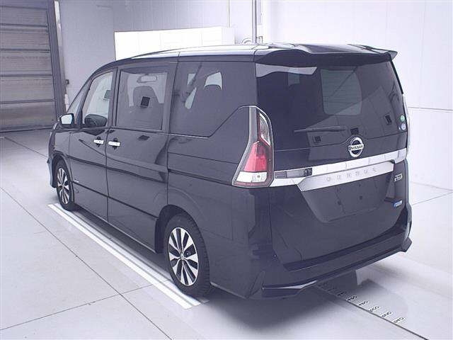 NISSAN SERENA 2017