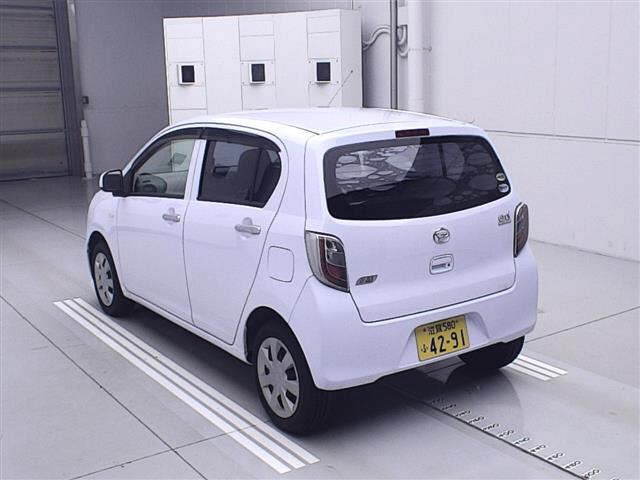 DAIHATSU MIRA E S 2012