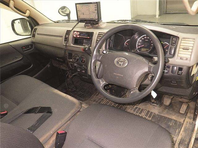 TOYOTA REGIUS ACE VAN 2013