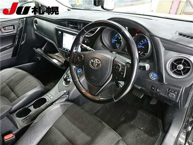 TOYOTA AURIS 2016