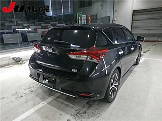 TOYOTA AURIS 2016