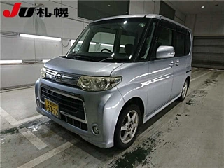 DAIHATSU TANTO 2011