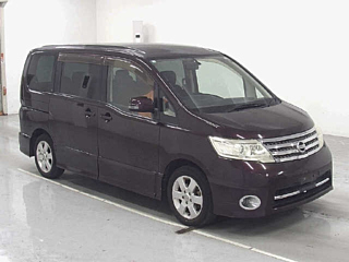 NISSAN SERENA 2010