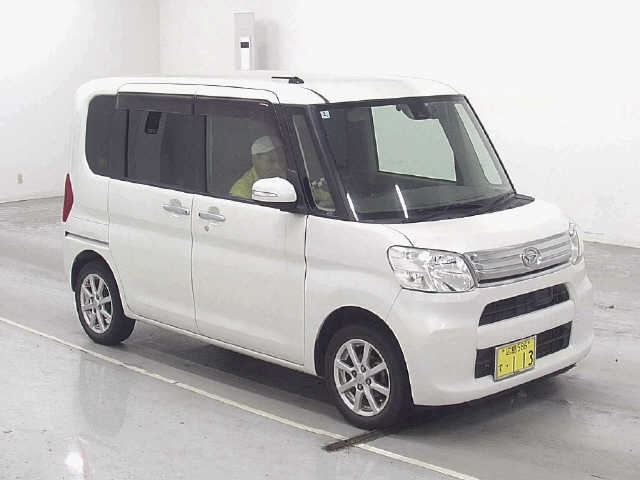 DAIHATSU TANTO 2016