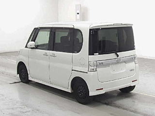 DAIHATSU TANTO 2012