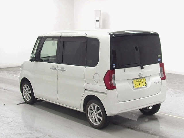 DAIHATSU TANTO 2016