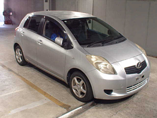 TOYOTA VITZ 2005