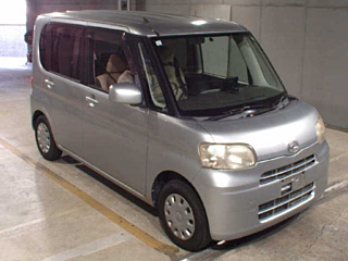 DAIHATSU TANTO 2008