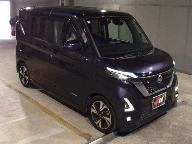 NISSAN ROOX 2021