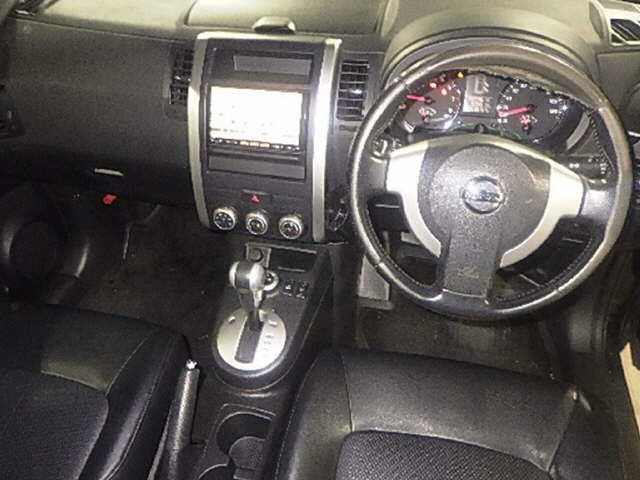 NISSAN X-TRAIL 2011
