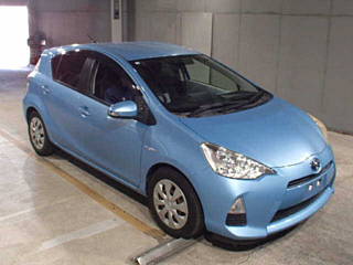 TOYOTA AQUA 2013
