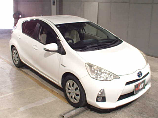 TOYOTA AQUA 2012