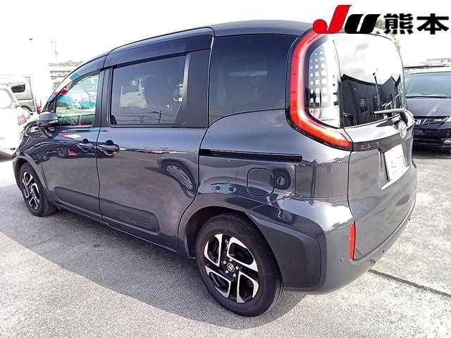 TOYOTA SIENTA 2023