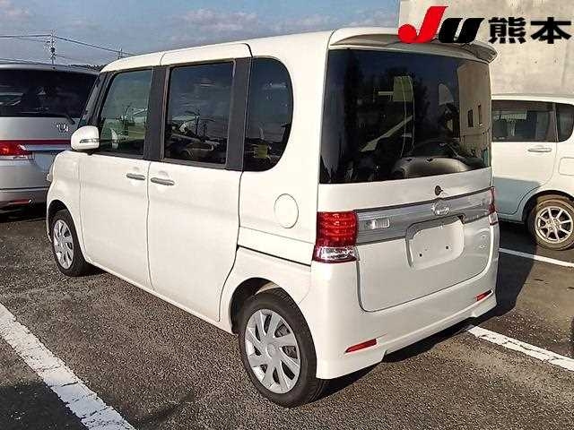 DAIHATSU TANTO 2010