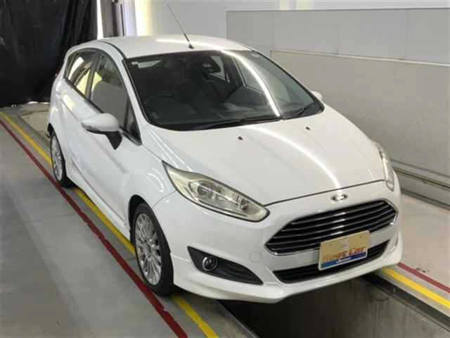 FORD FIESTA 2015