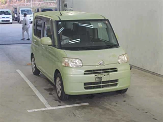DAIHATSU TANTO 2013