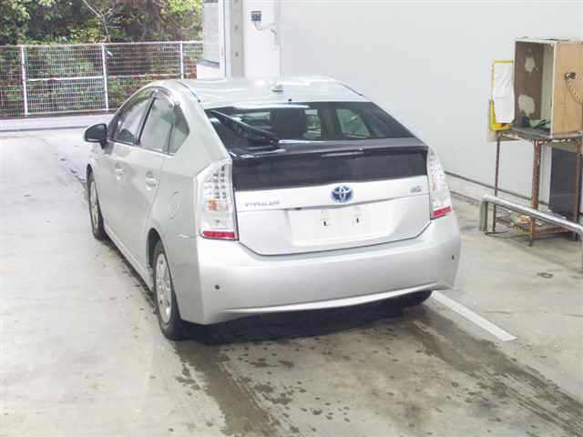 TOYOTA PRIUS 2011