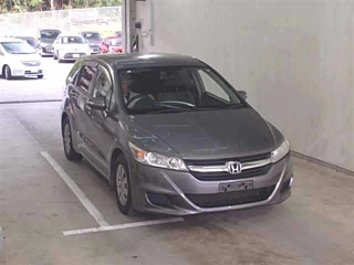 HONDA STREAM 2011