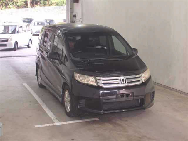 HONDA FREED 2010