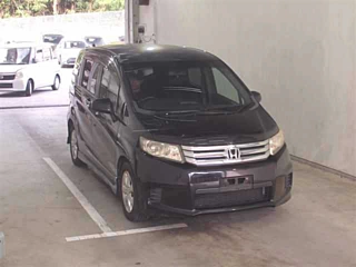 HONDA FREED 2010