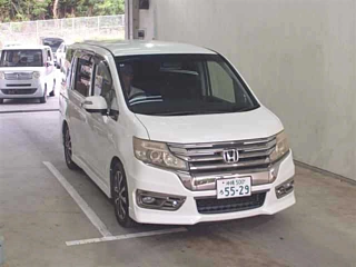 HONDA STEP WAGON 2012