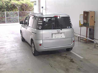 TOYOTA SIENTA 2010