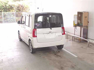 DAIHATSU TANTO 2016