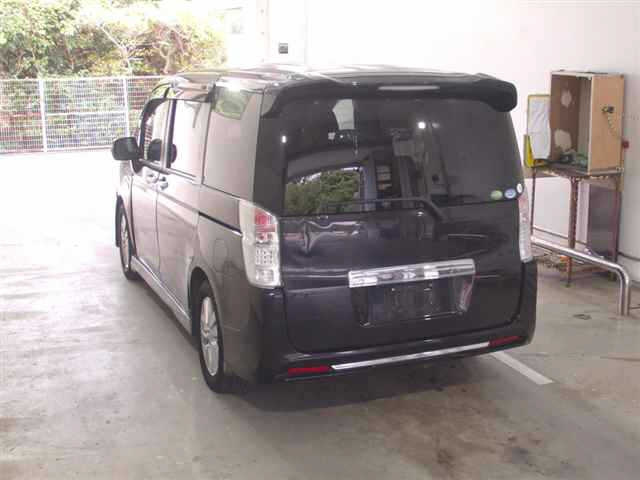 HONDA STEP WAGON 2012
