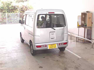 DAIHATSU HIJET VAN 2011