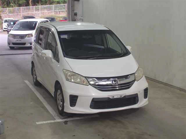 HONDA FREED 2014