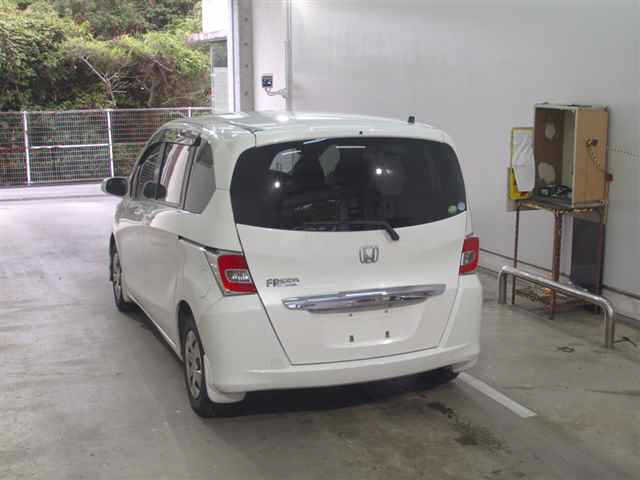 HONDA FREED 2014