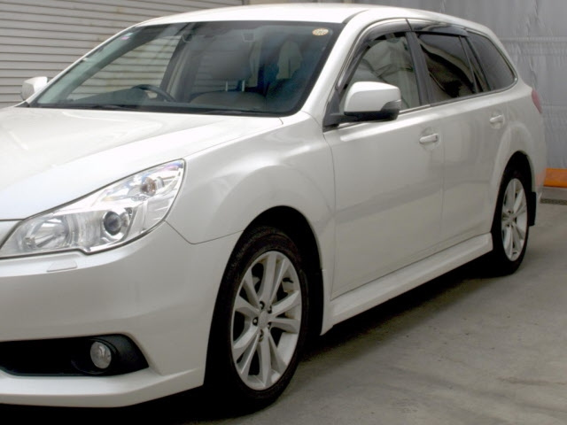 SUBARU LEGACY 2013