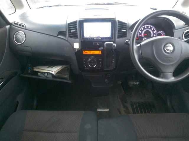 NISSAN ROOX 2010