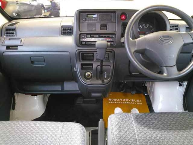 DAIHATSU HIJET VAN 2017