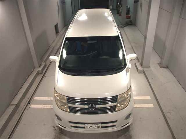 NISSAN ELGRAND 2009