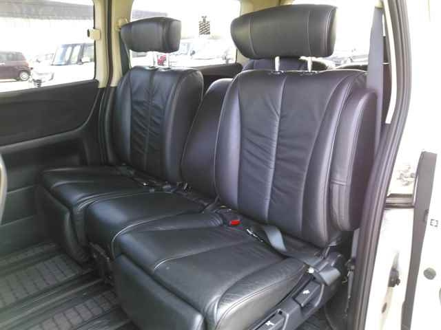 NISSAN ELGRAND 2009