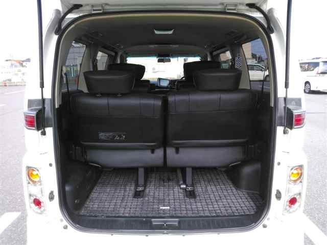 NISSAN ELGRAND 2009