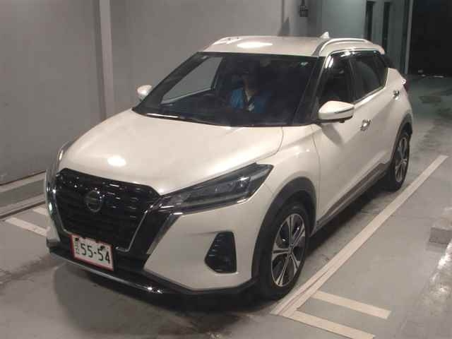 NISSAN KIX 2021