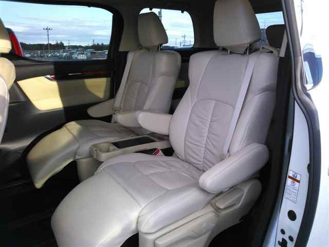 TOYOTA VELLFIRE 2016