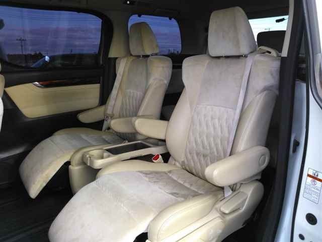 TOYOTA ALPHARD 2016