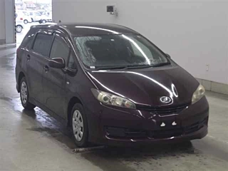 TOYOTA WISH 2011
