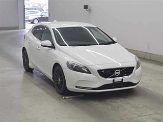 VOLVO V40 2013