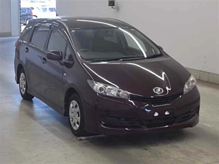 TOYOTA WISH 2010
