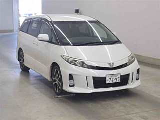 TOYOTA ESTIMA 2013
