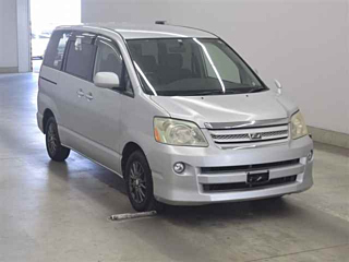 TOYOTA NOAH 2006
