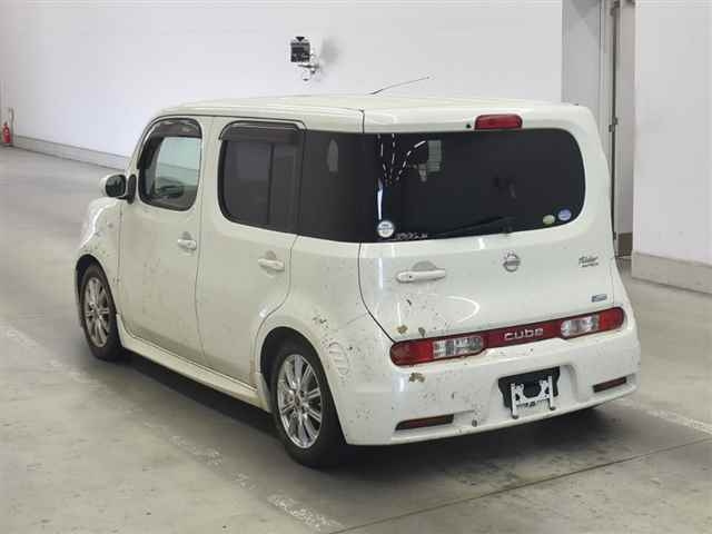 NISSAN CUBE 2012