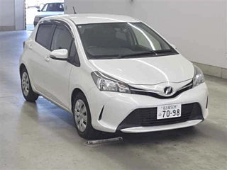 TOYOTA VITZ 2016