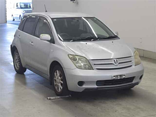 TOYOTA IST 2003