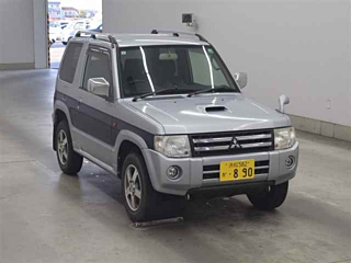 MITSUBISHI PAJERO MINI 2011