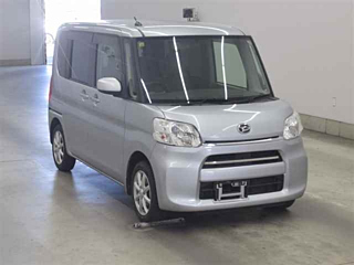 DAIHATSU TANTO 2016